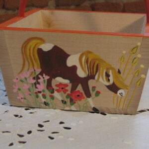 Petit panier aux chevaux et moutons