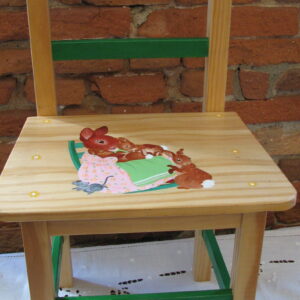 Chaise pour enfant mère lapin